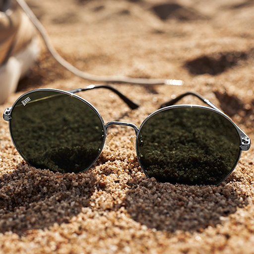 Small Square Metal Frame Sunglasses – Xaina